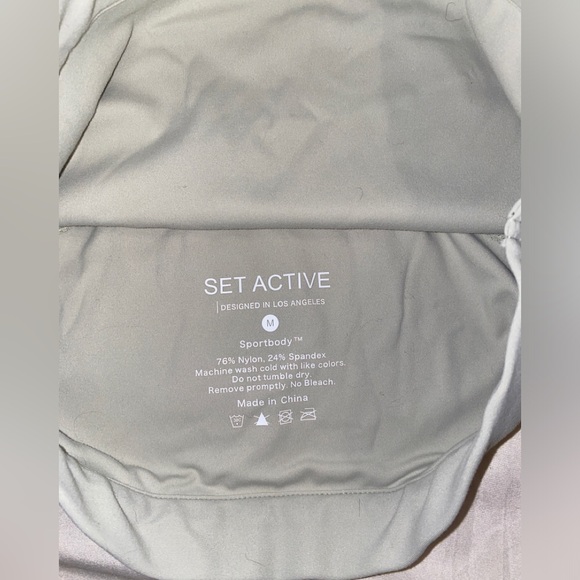 Set Active High Neck Bra - Picture 2 of 3